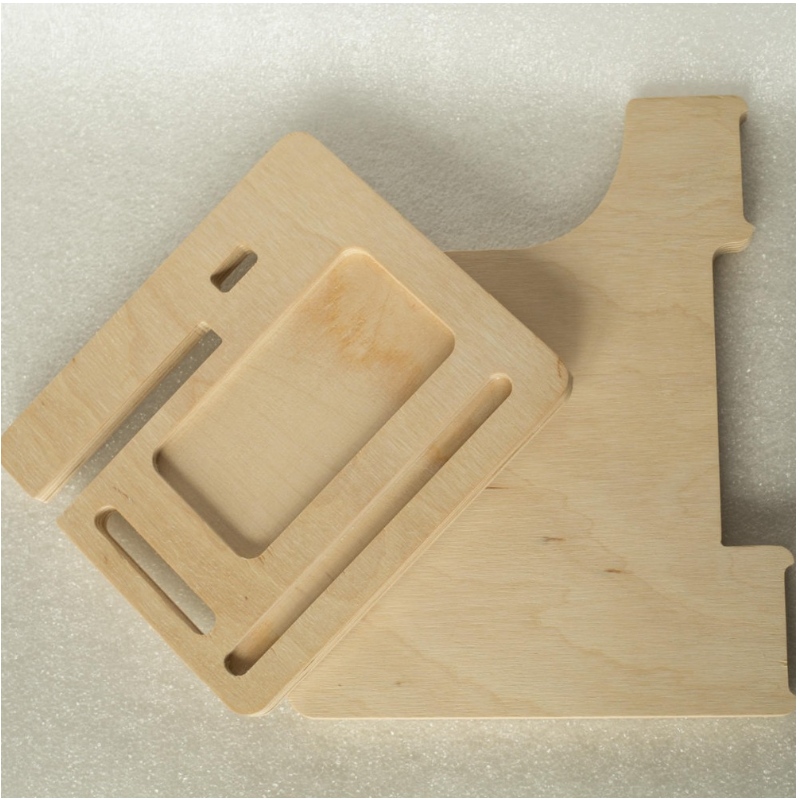 Valet di ricarica in legno